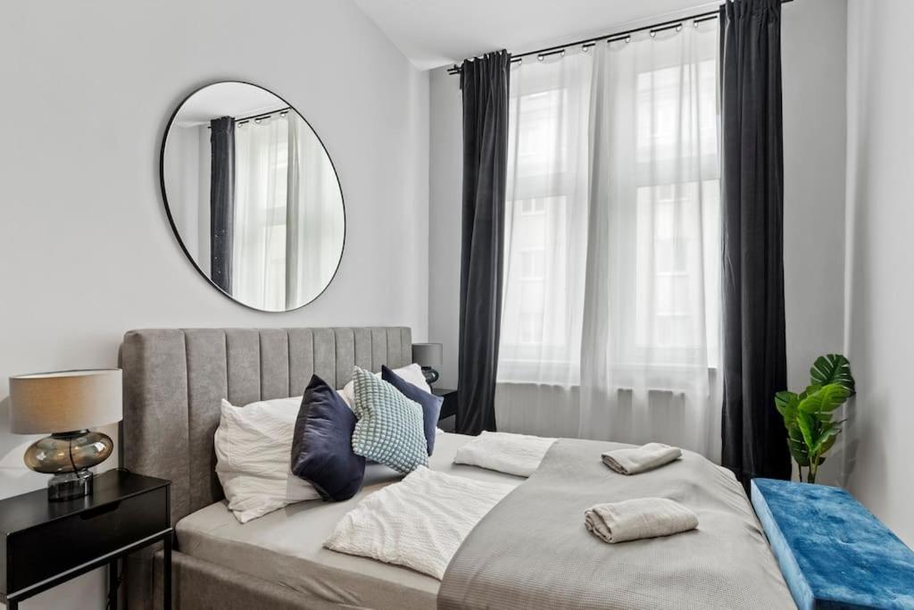Very Spacious 4br Close To Matzleinsdorferplatz * Wien