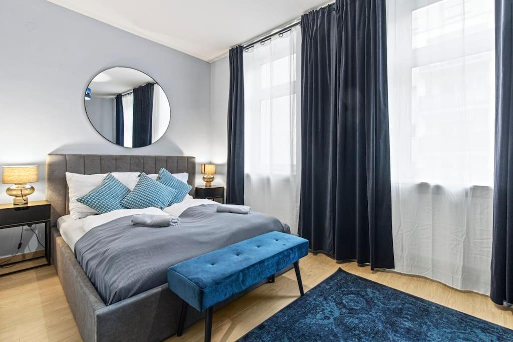 Very Spacious 4br Close To Matzleinsdorferplatz Wien